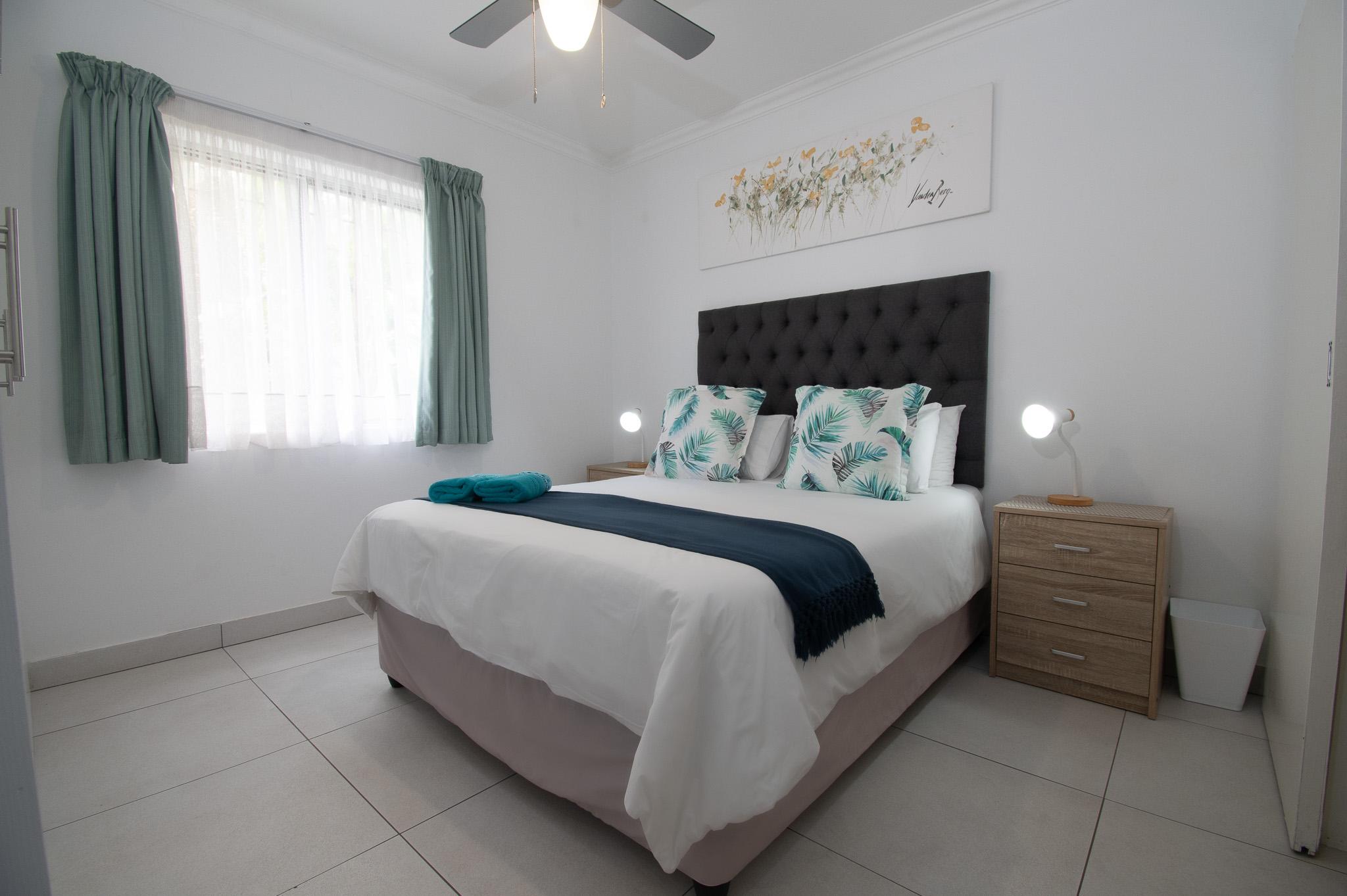 12 Bronze Bay - 2 Bed - photo 2