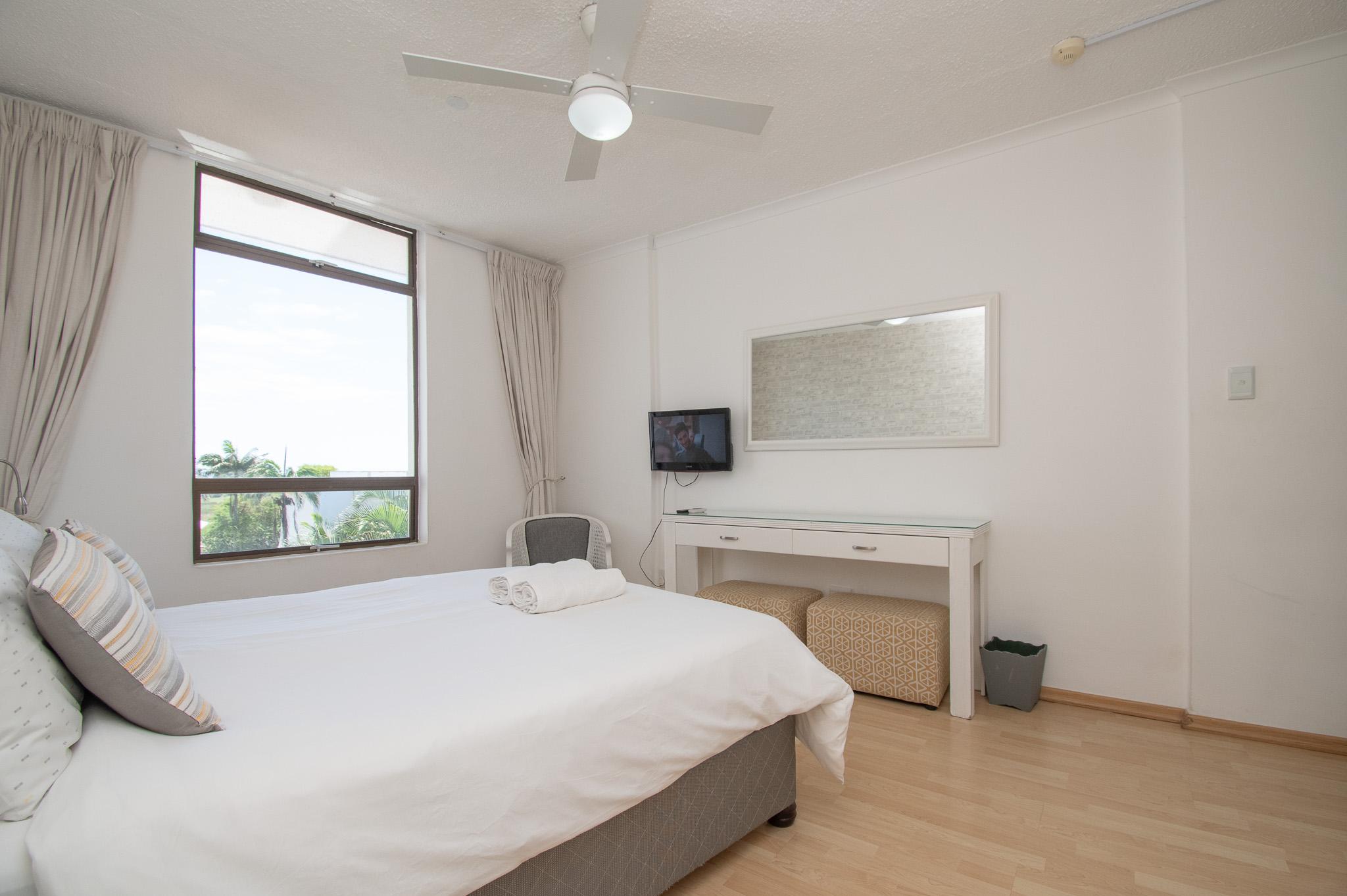 423 Breakers Resort - photo 4