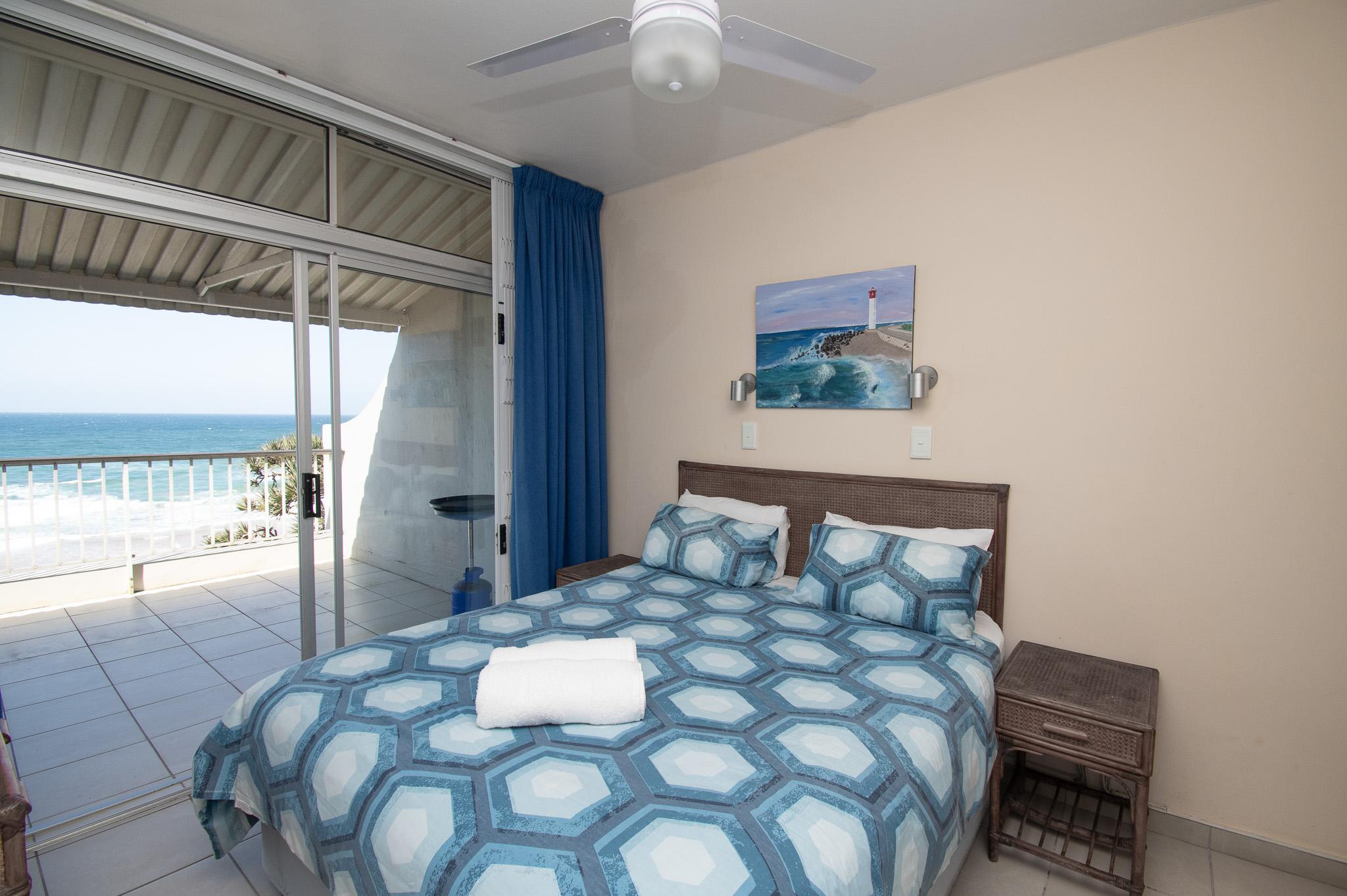 11 Bronze Bay - 2 Bed - photo 1