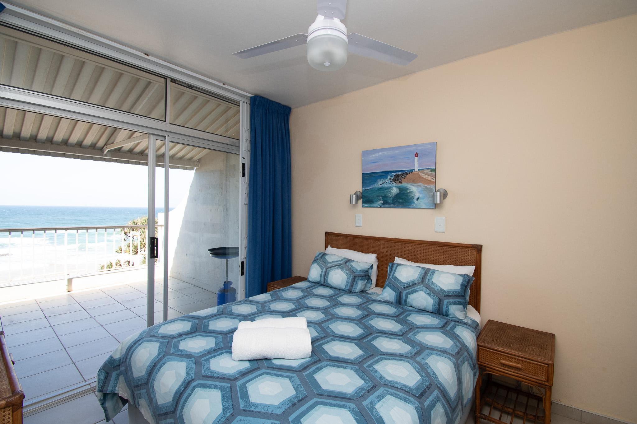 11 Bronze Bay - 2 Bed - photo 3