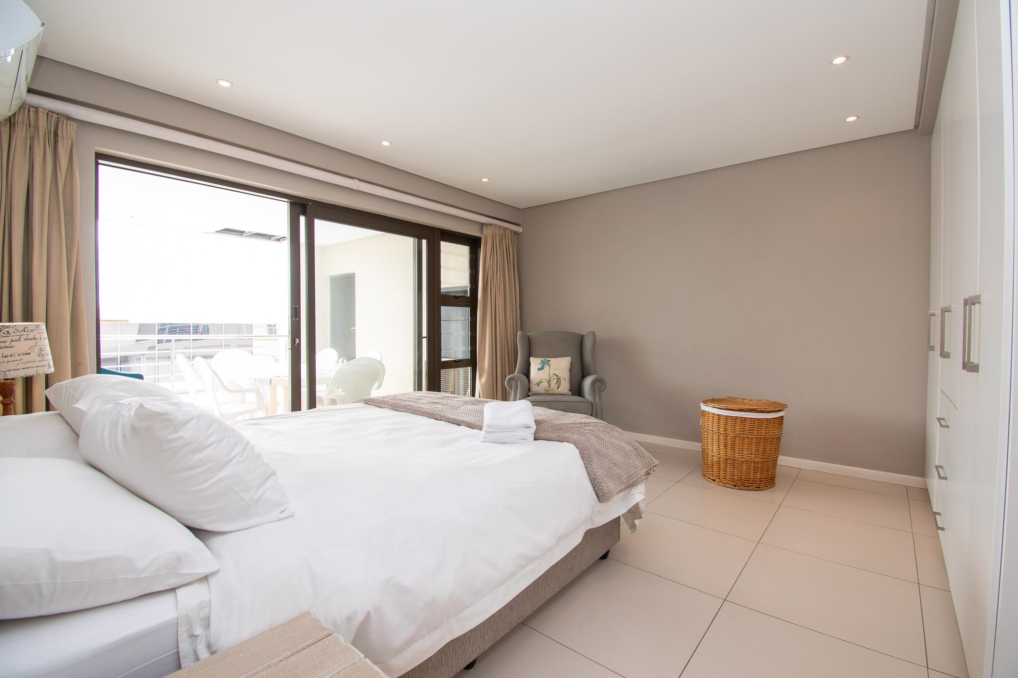 26 Bronze Beach - photo 2