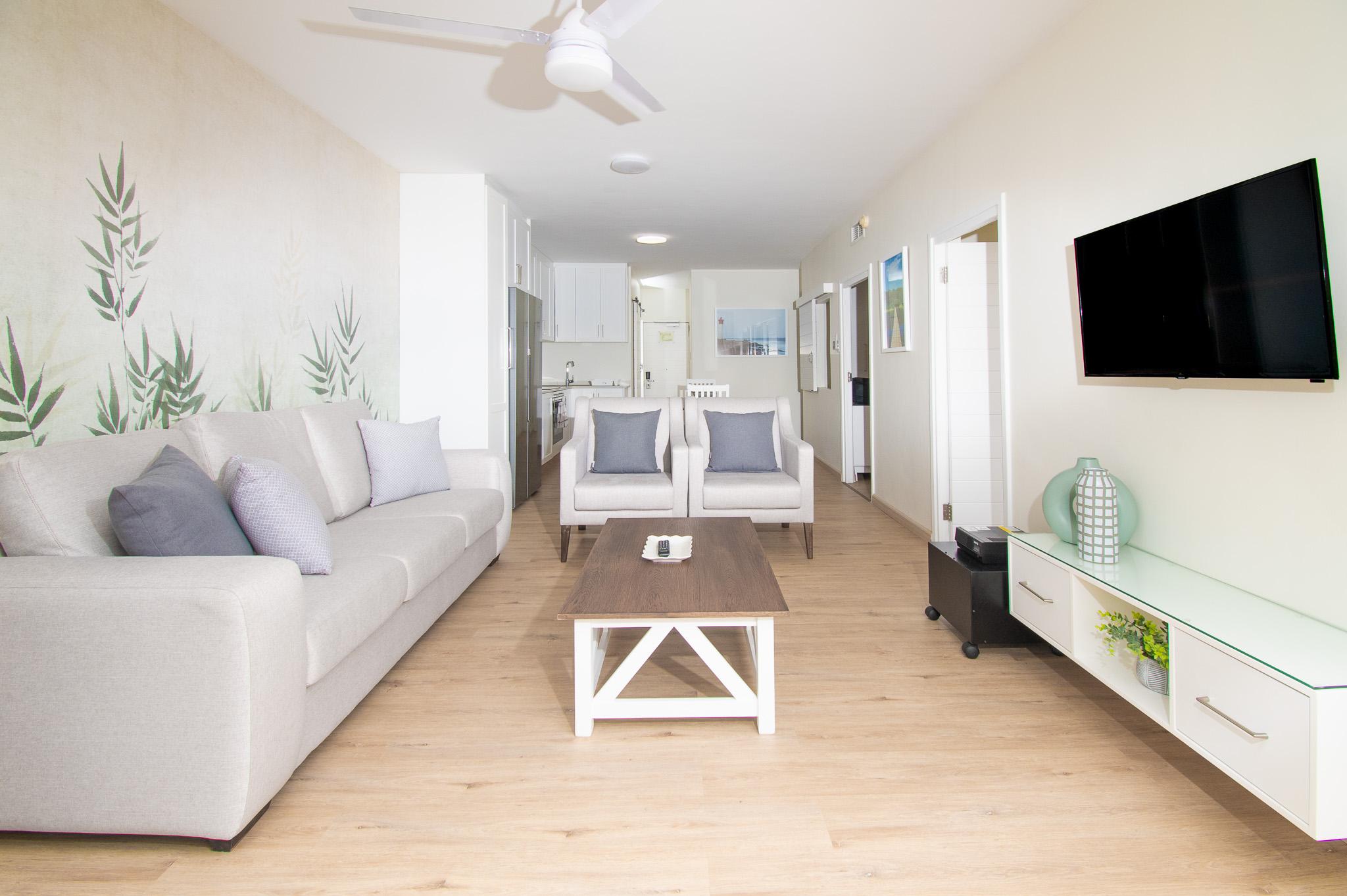 210 Breakers Resort - photo 2